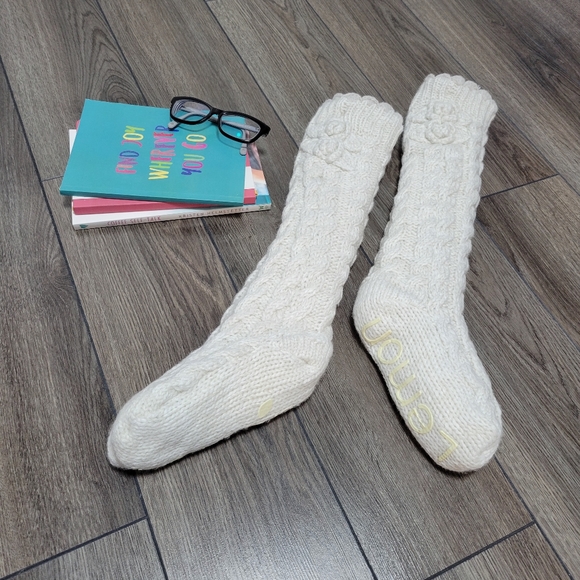 ✨️3 For $30✨️NWOT Lemon Reading Socks (OS - M/L) - Picture 3 of 10